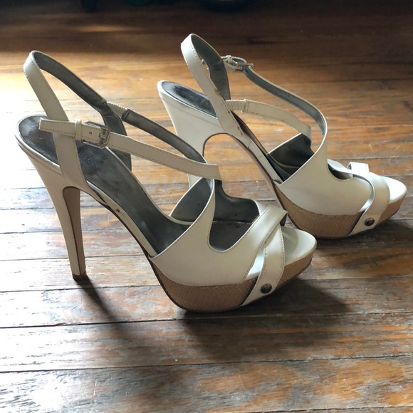White Guess Heels - Picture 2 of 4